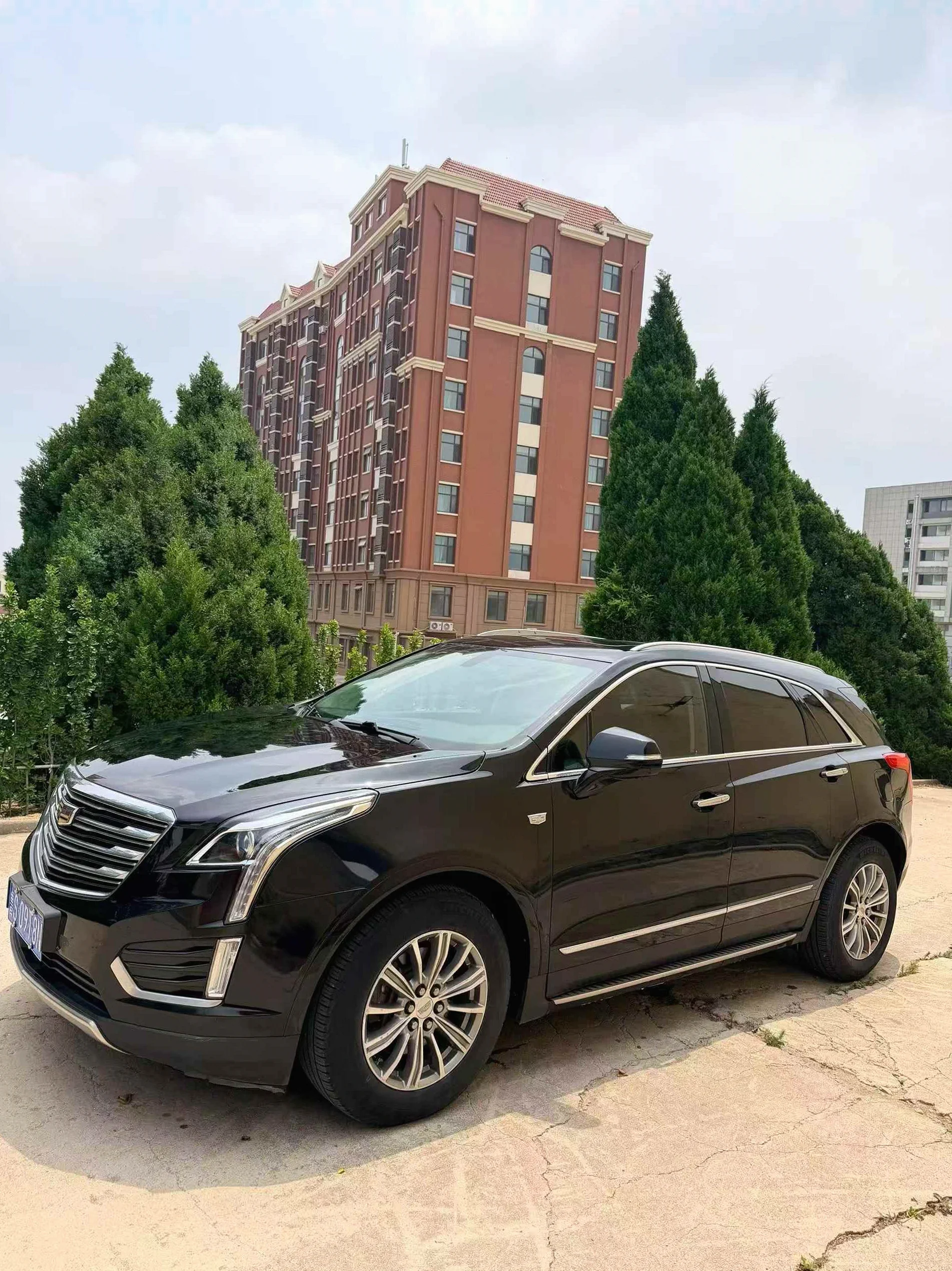 凯迪拉克XT5 正面外观三