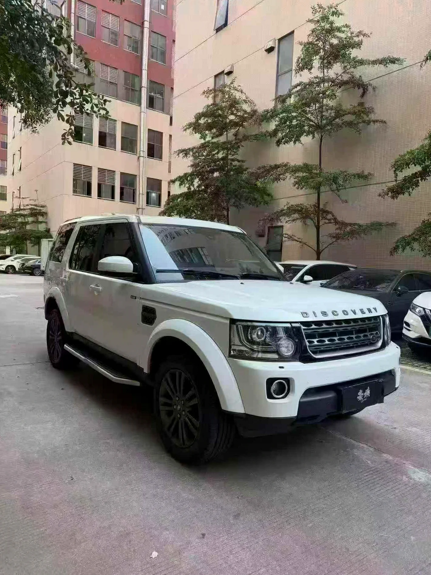 路虎发现 正面外观二
