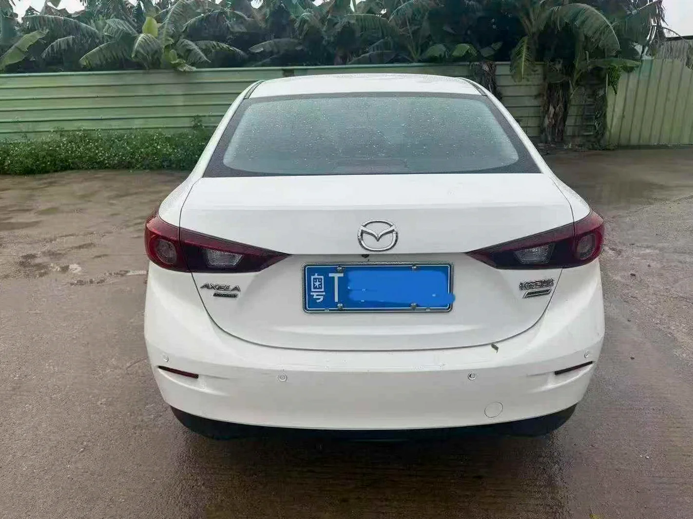 马自达昂克赛拉 后面外观一