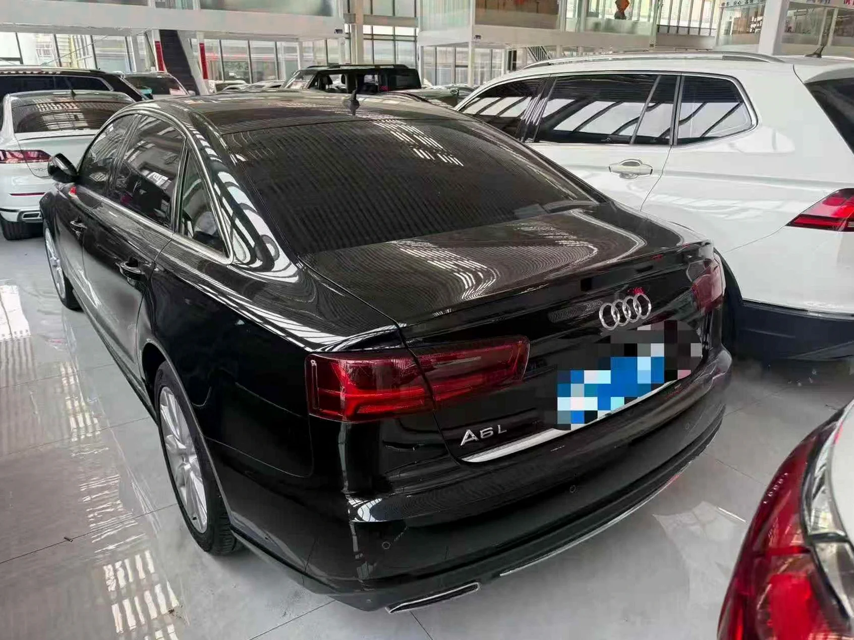 奥迪A6L 正面外观二