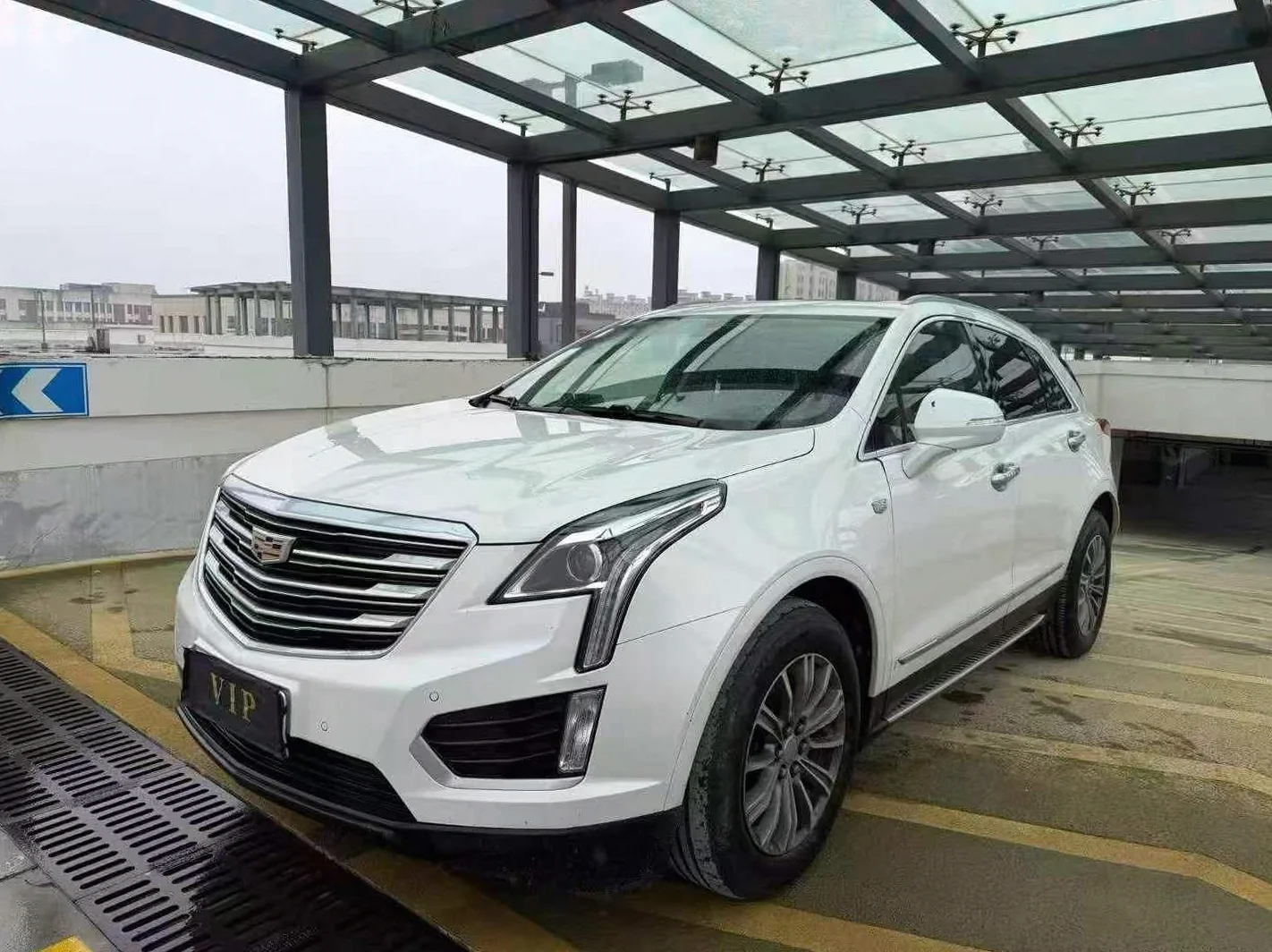 凯迪拉克XT5 正面外观二