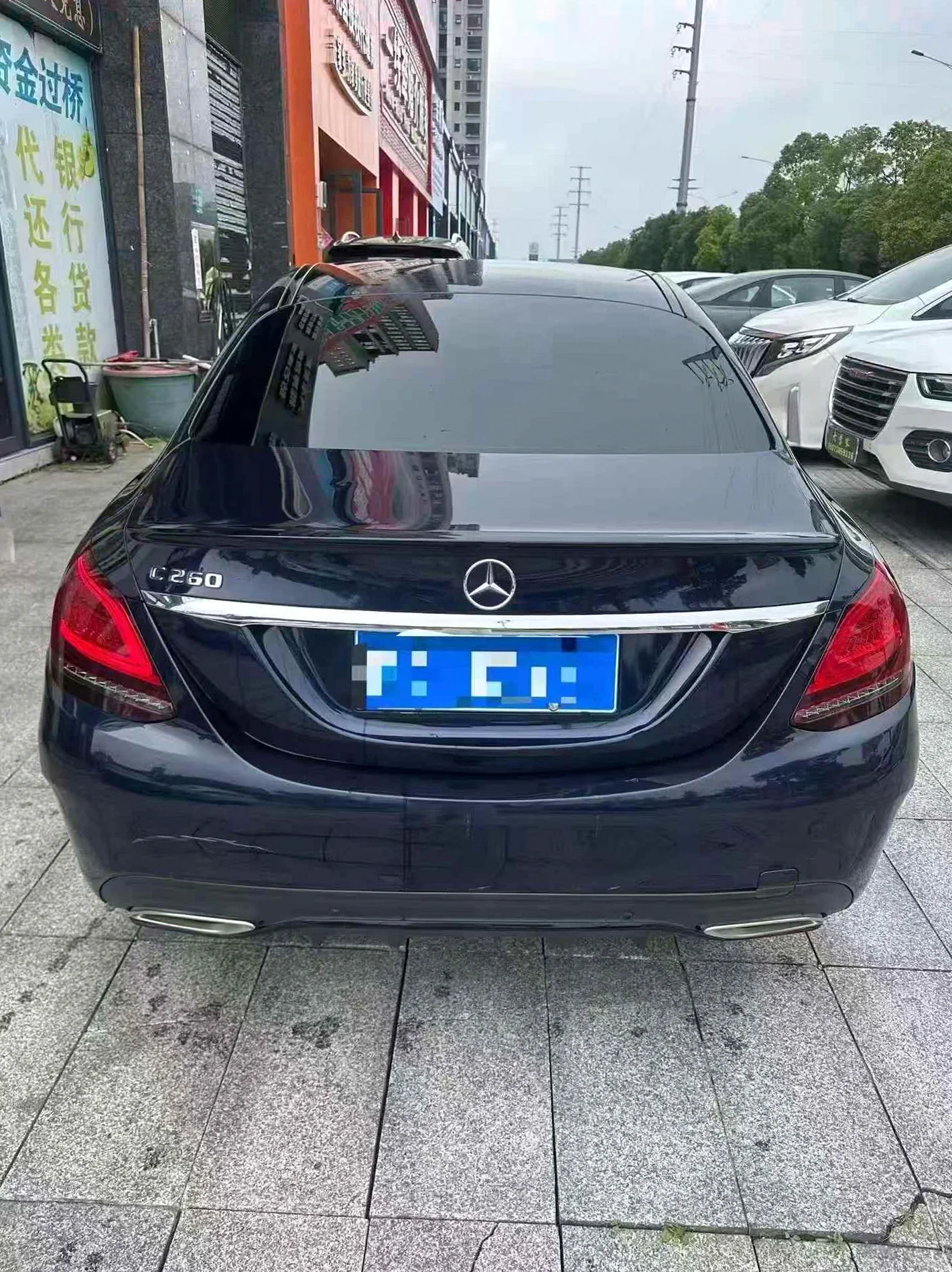 奔驰C 内饰前排