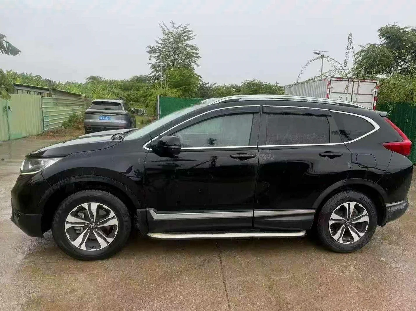 本田CRV 后面外观二