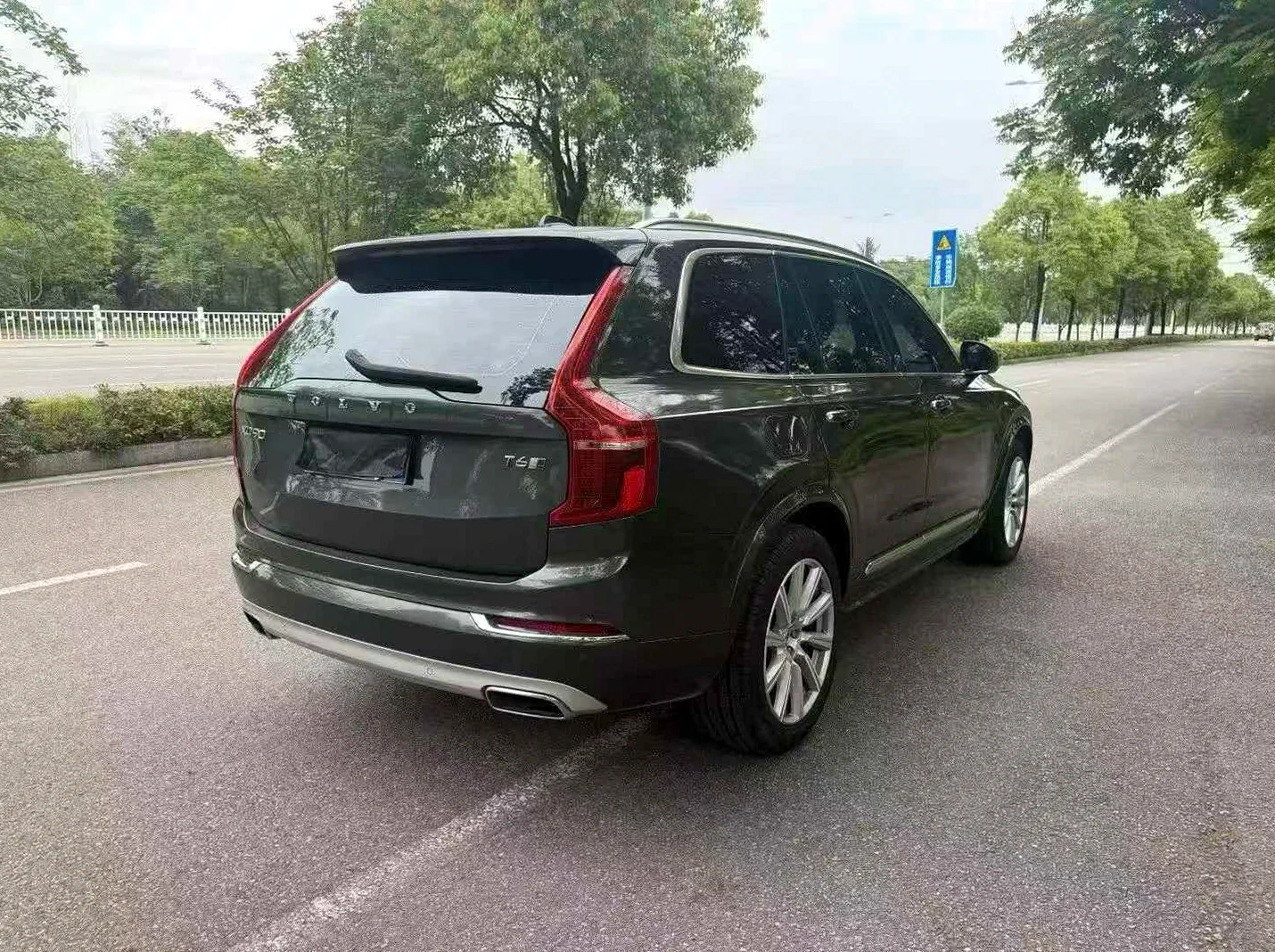 沃尔沃XC90 驾驶室