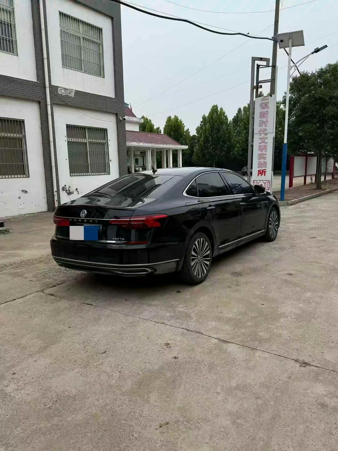大众帕萨特 后面外观二
