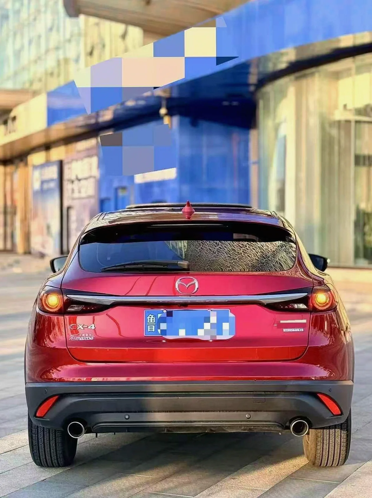 马自达CX-4 后面外观一