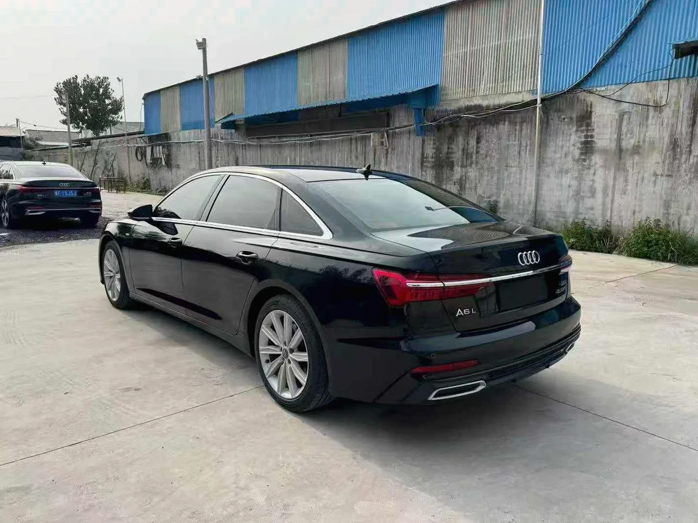奥迪A6L 后面外观二
