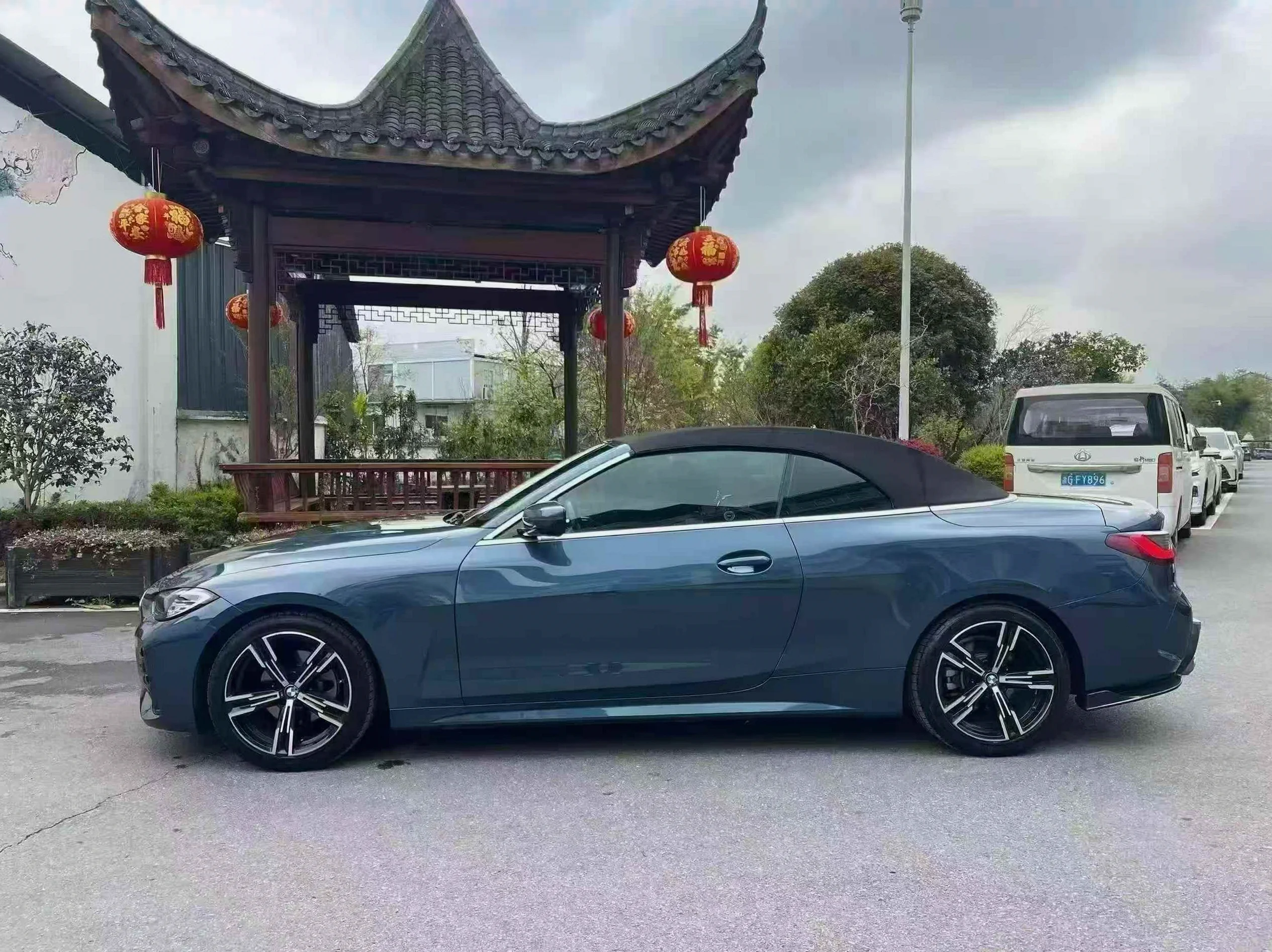 宝马4系 正面外观三