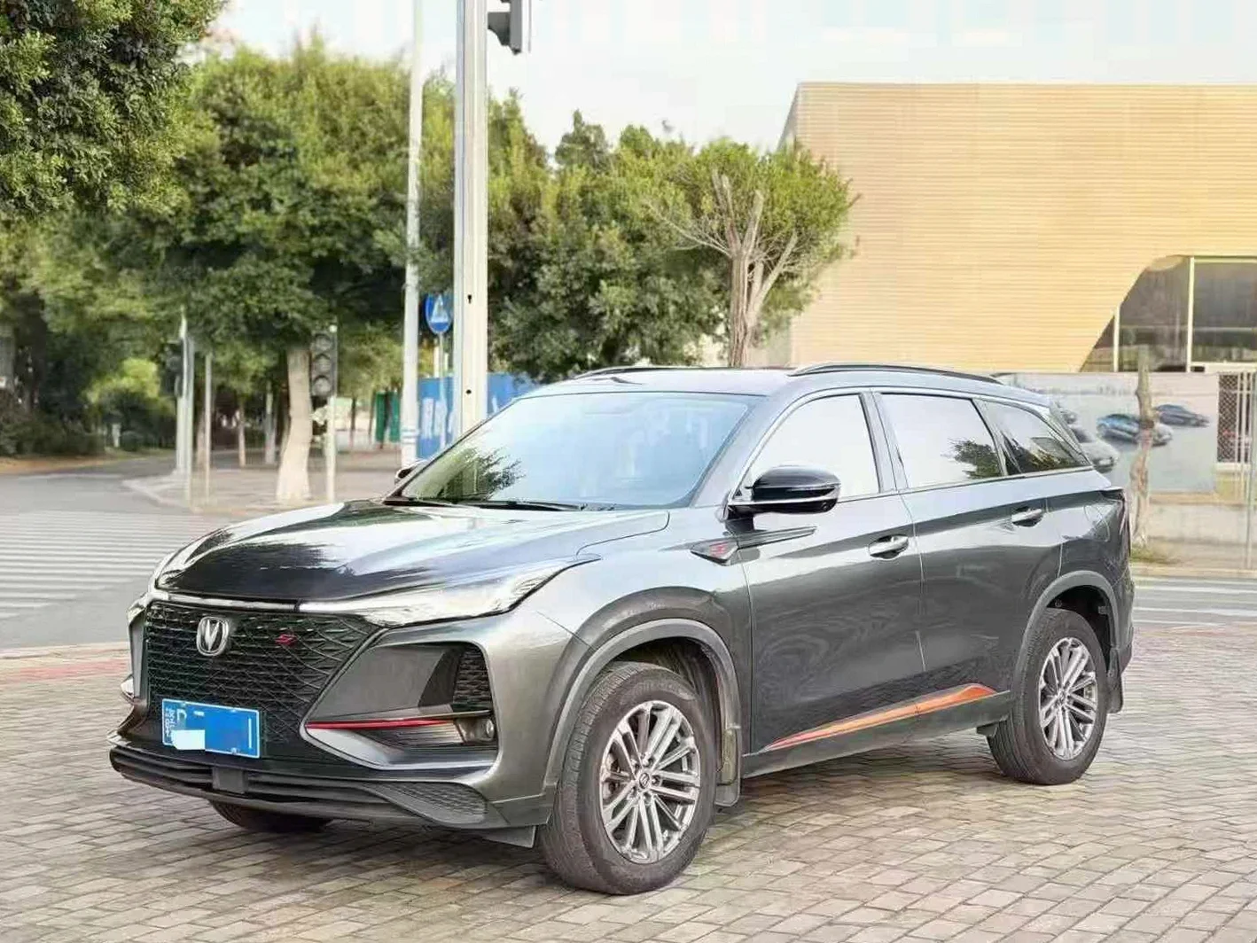 2021款长安CS75plus 1.5T豪华版