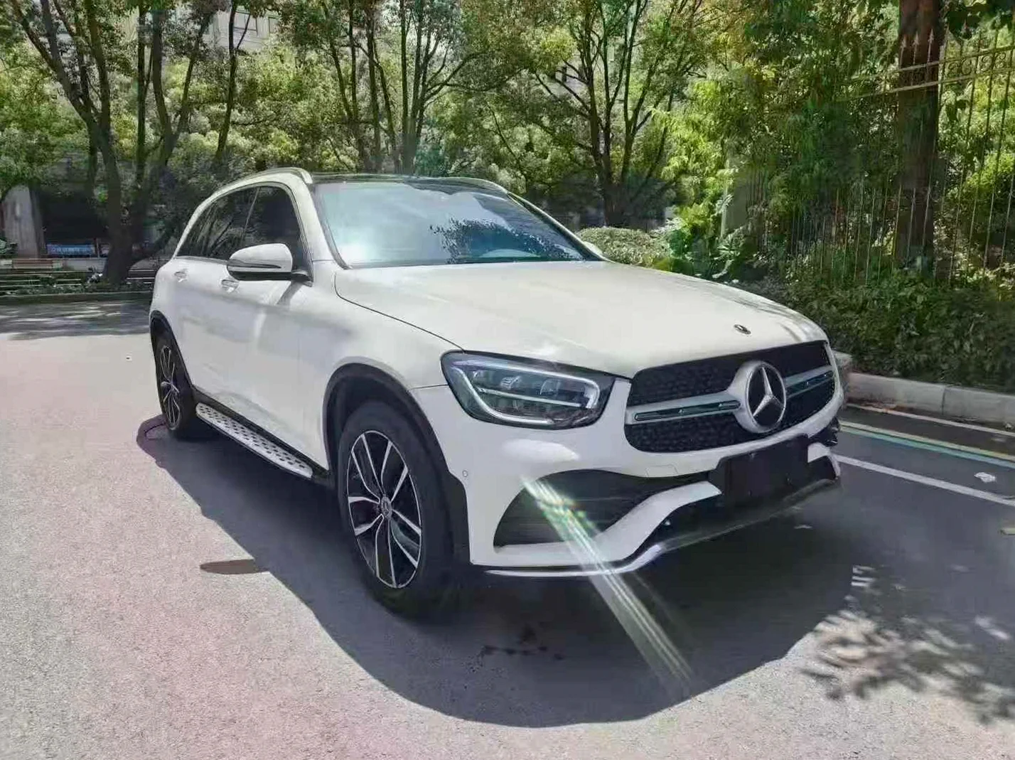 奔驰GLC 正面外观三