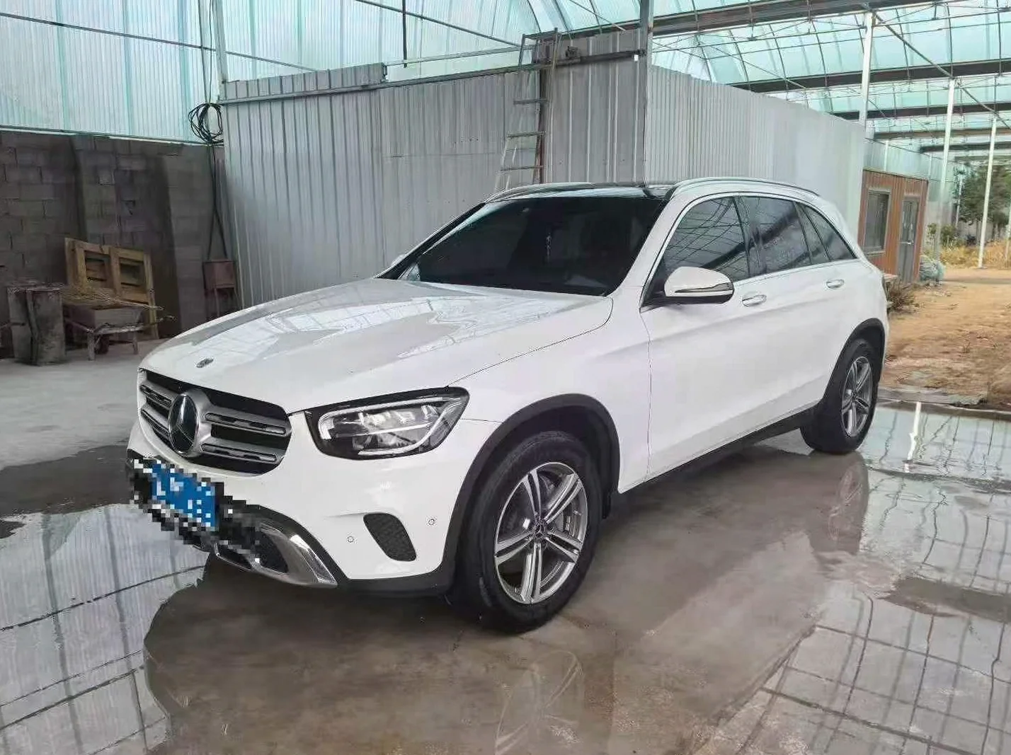 奔驰GLC 正面外观三