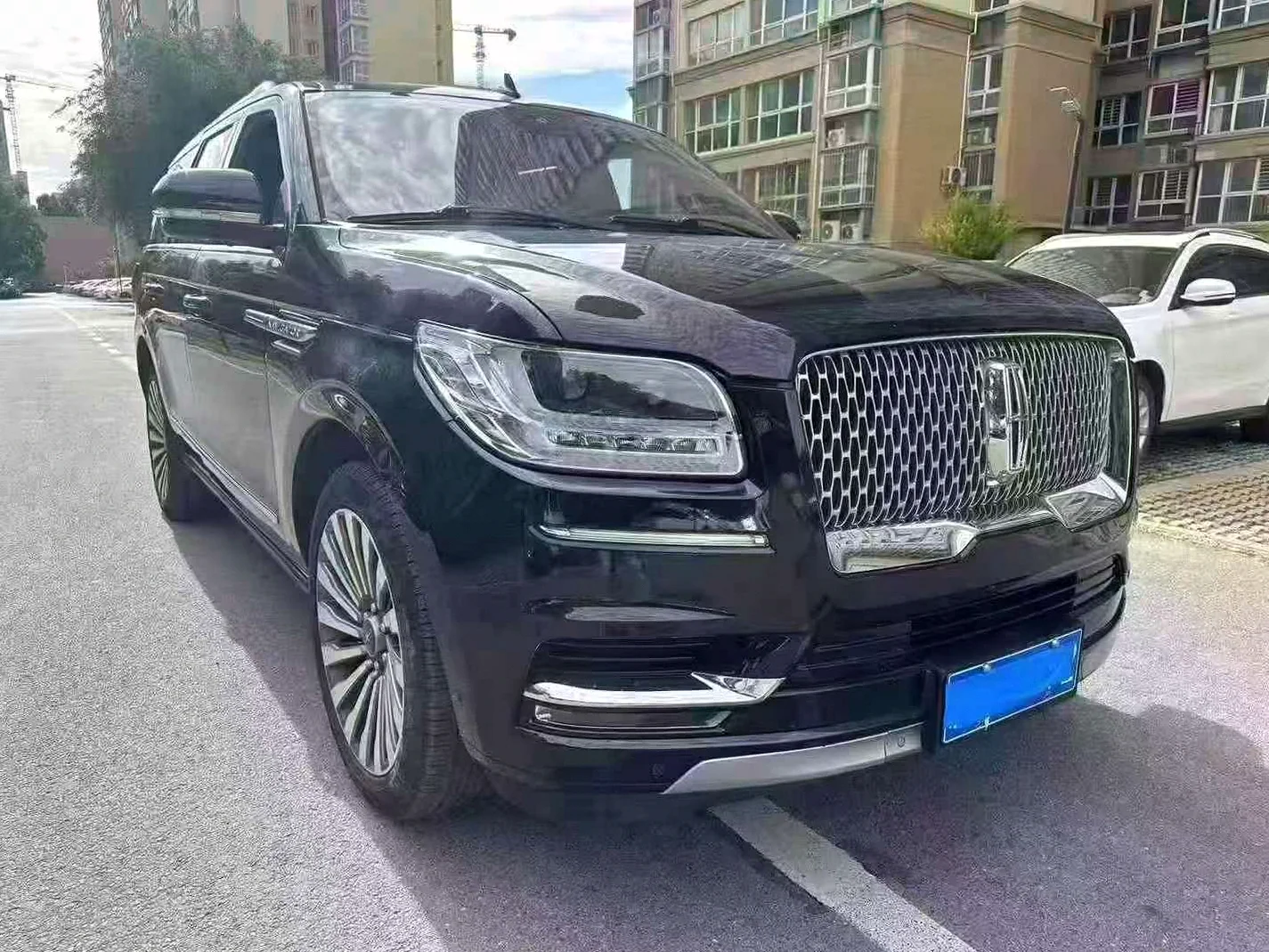 林肯领航员 正面外观三