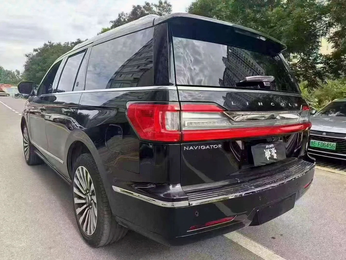 林肯领航员 驾驶室