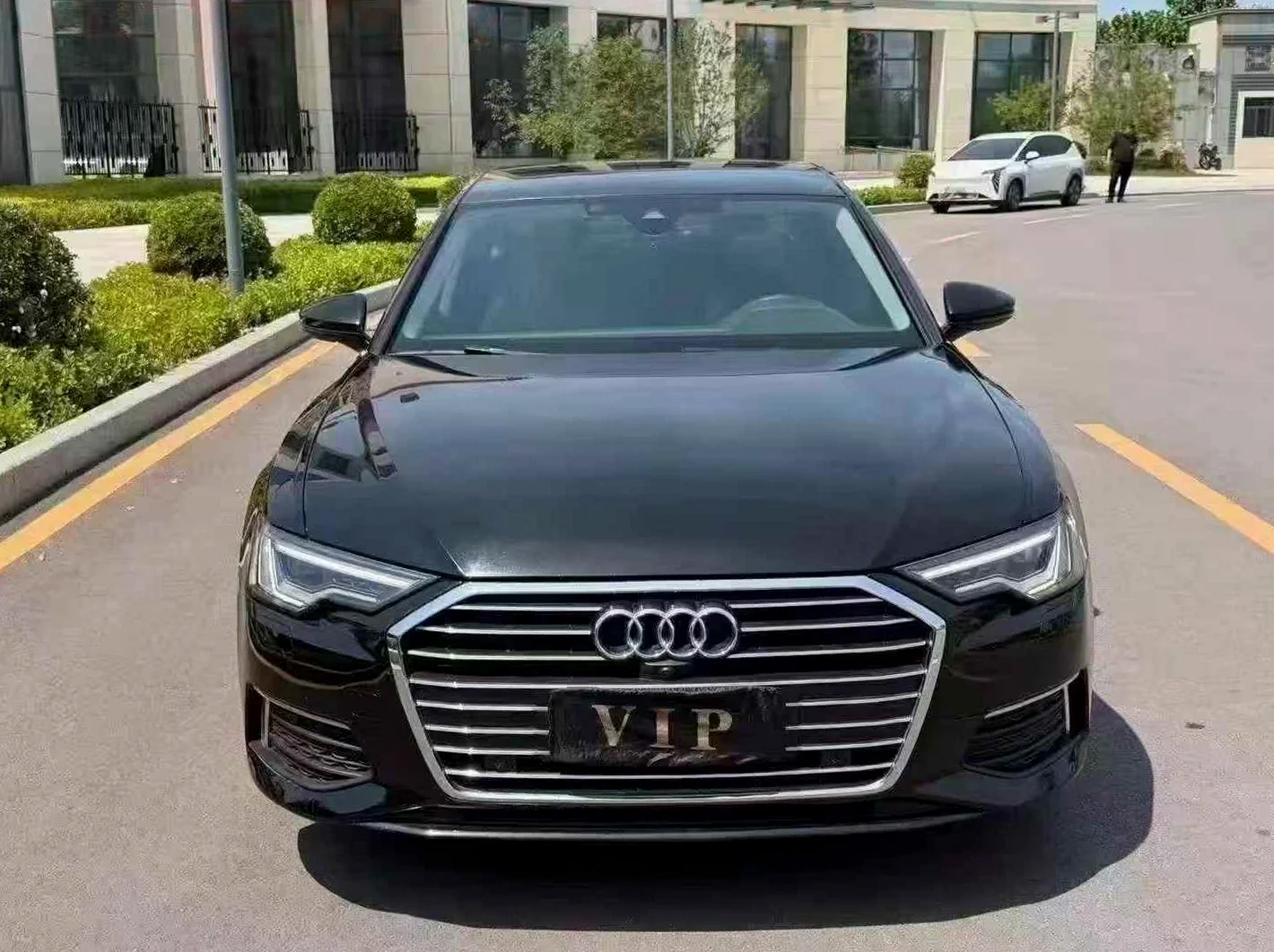 22年奥迪A6L 45TFSI quattro臻选致雅型