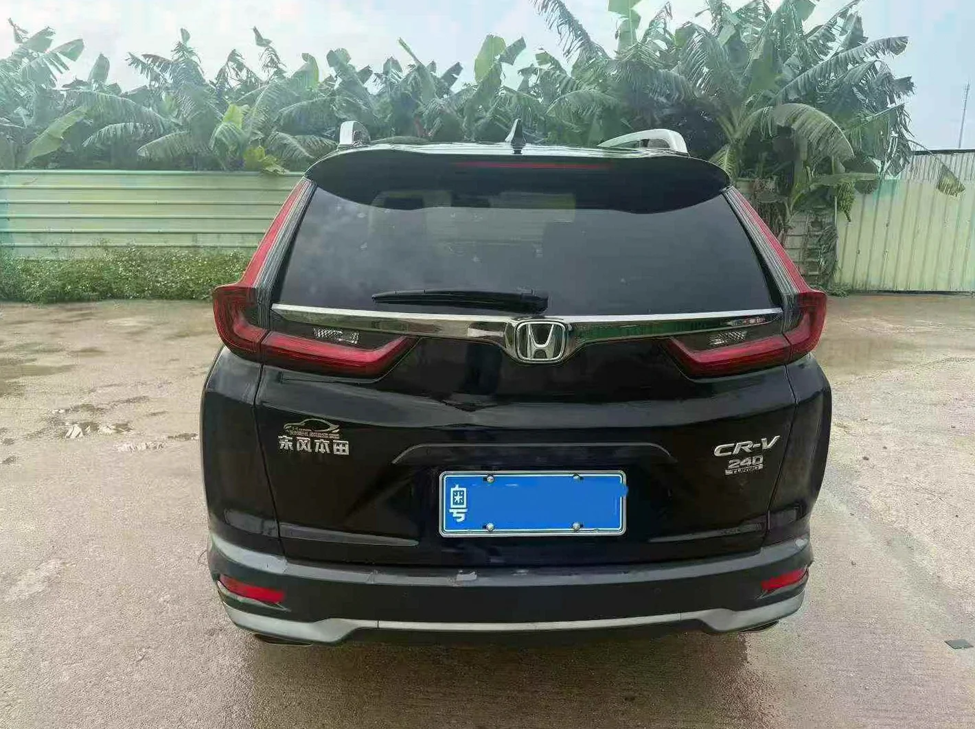 本田CRV 后面外观一
