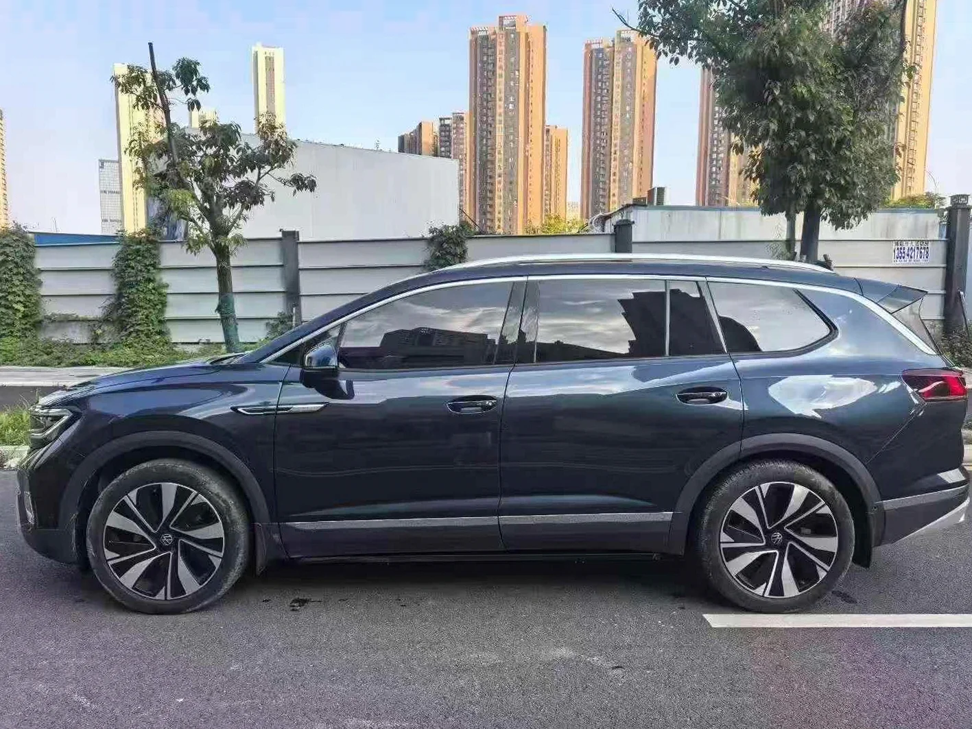 大众揽境 后面外观一