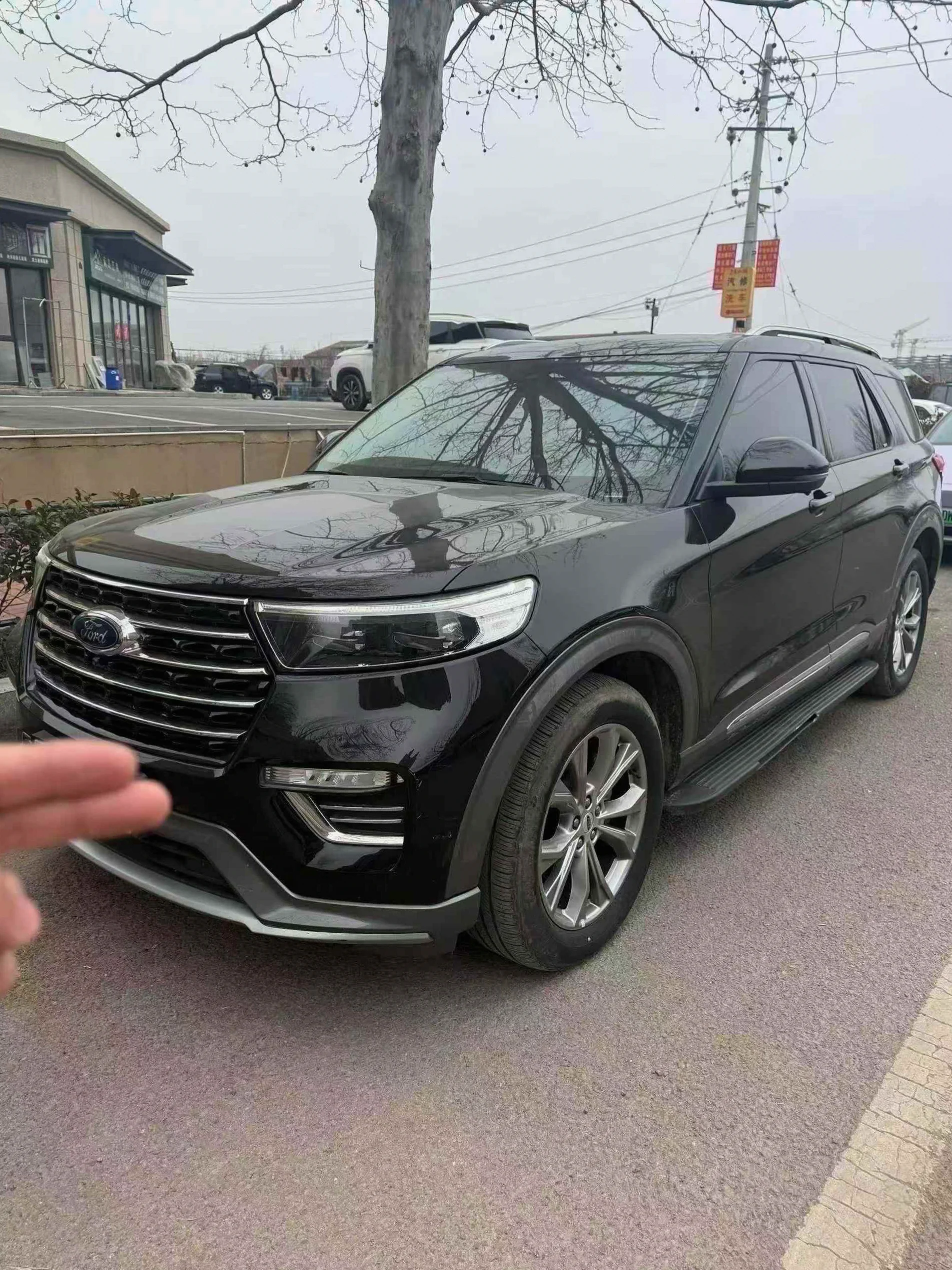 福特探险者 正面外观三