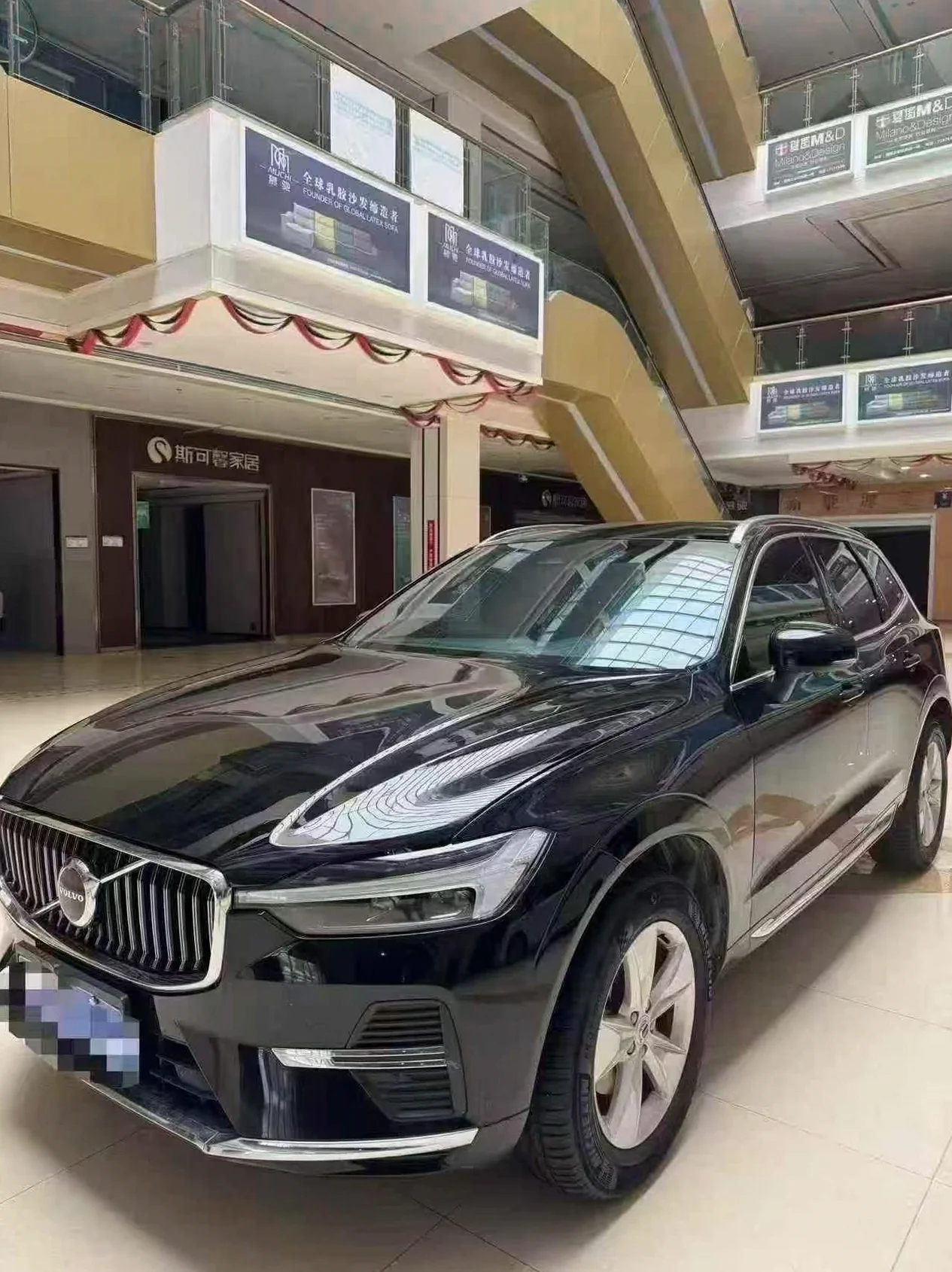 沃尔沃XC60 正面外观三