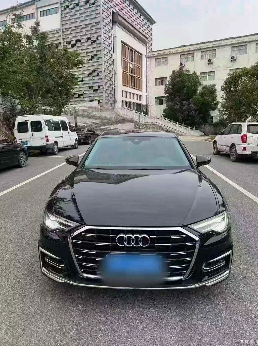 23年奥迪A6L 45四驱高功率