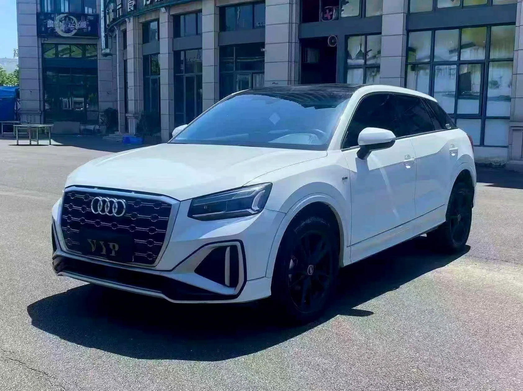 奥迪Q2 正面外观三