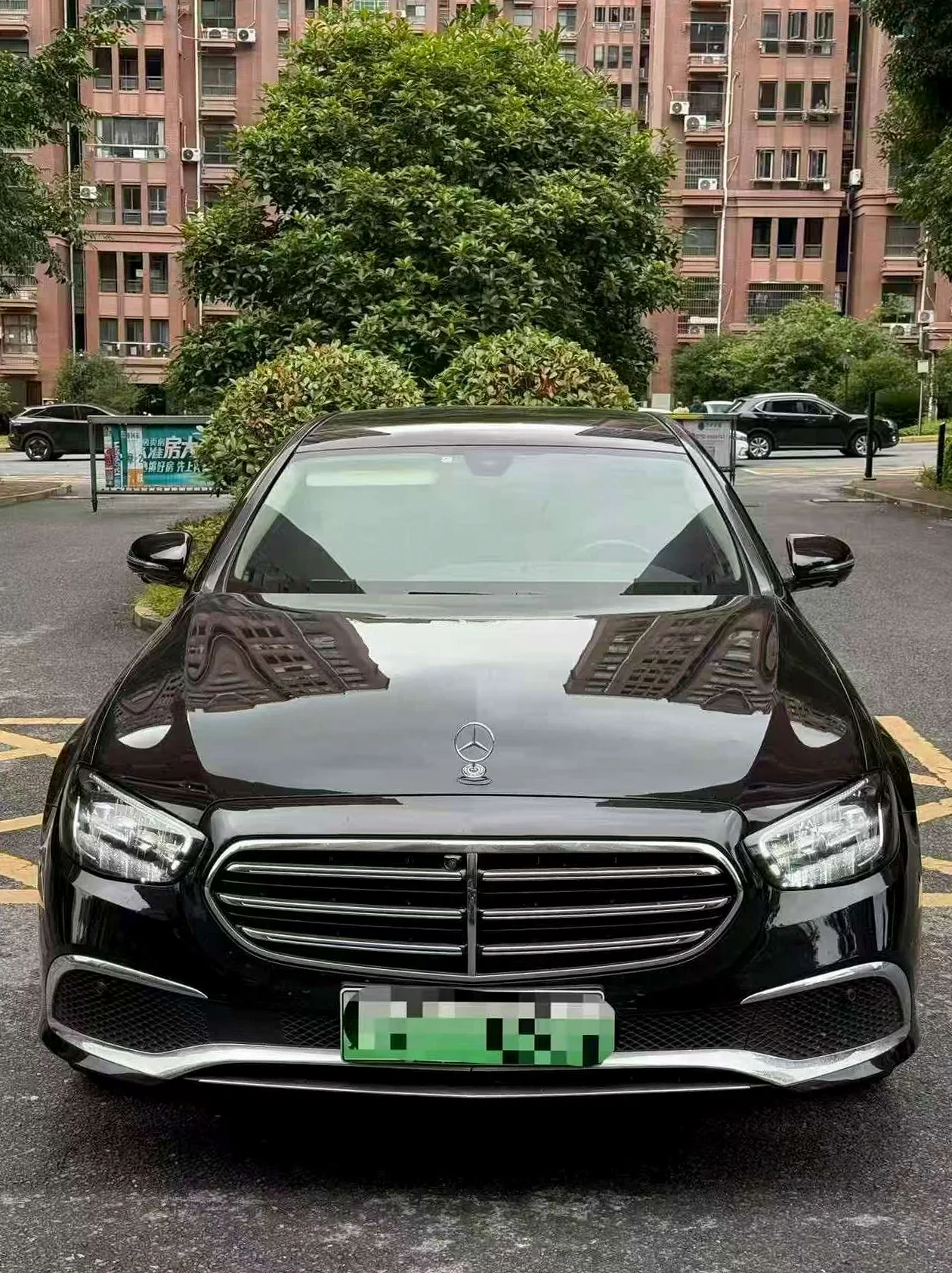 23年奔驰E350L 插电混动