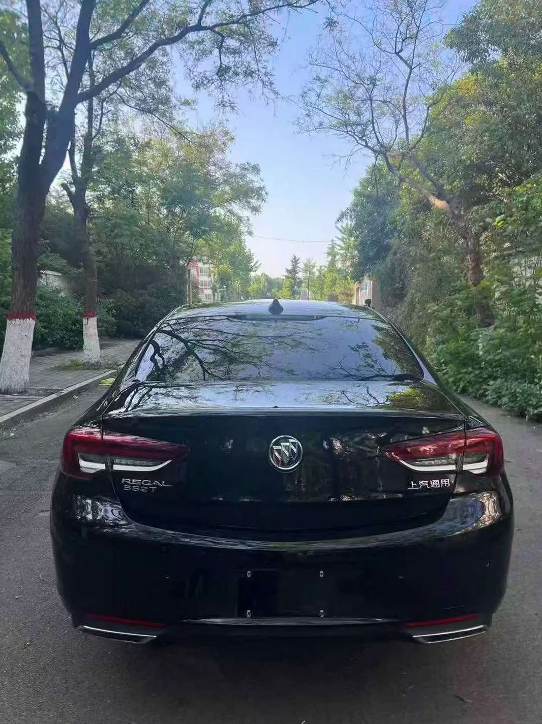 别克君威 驾驶室