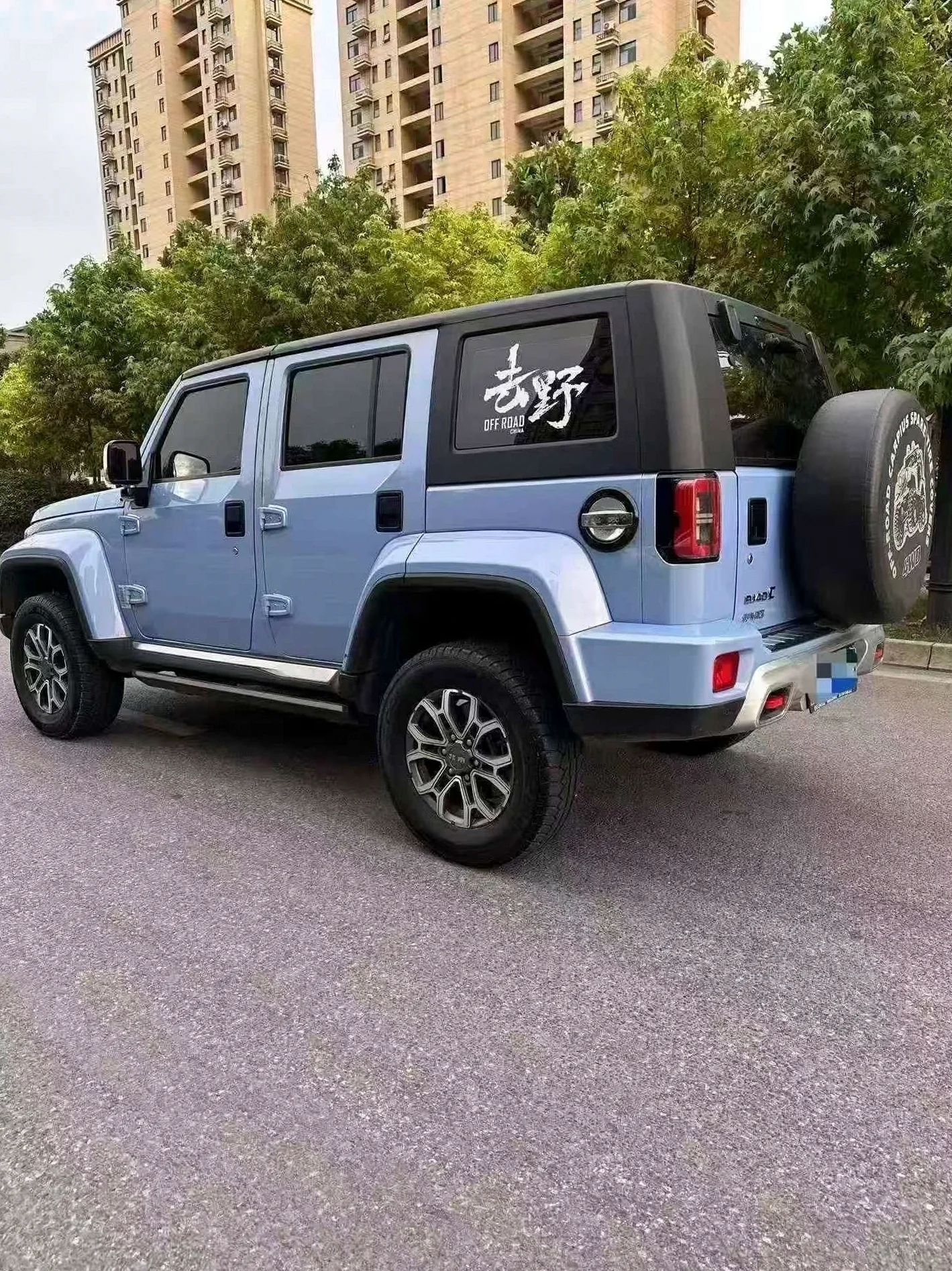 北京BJ40 后面外观一