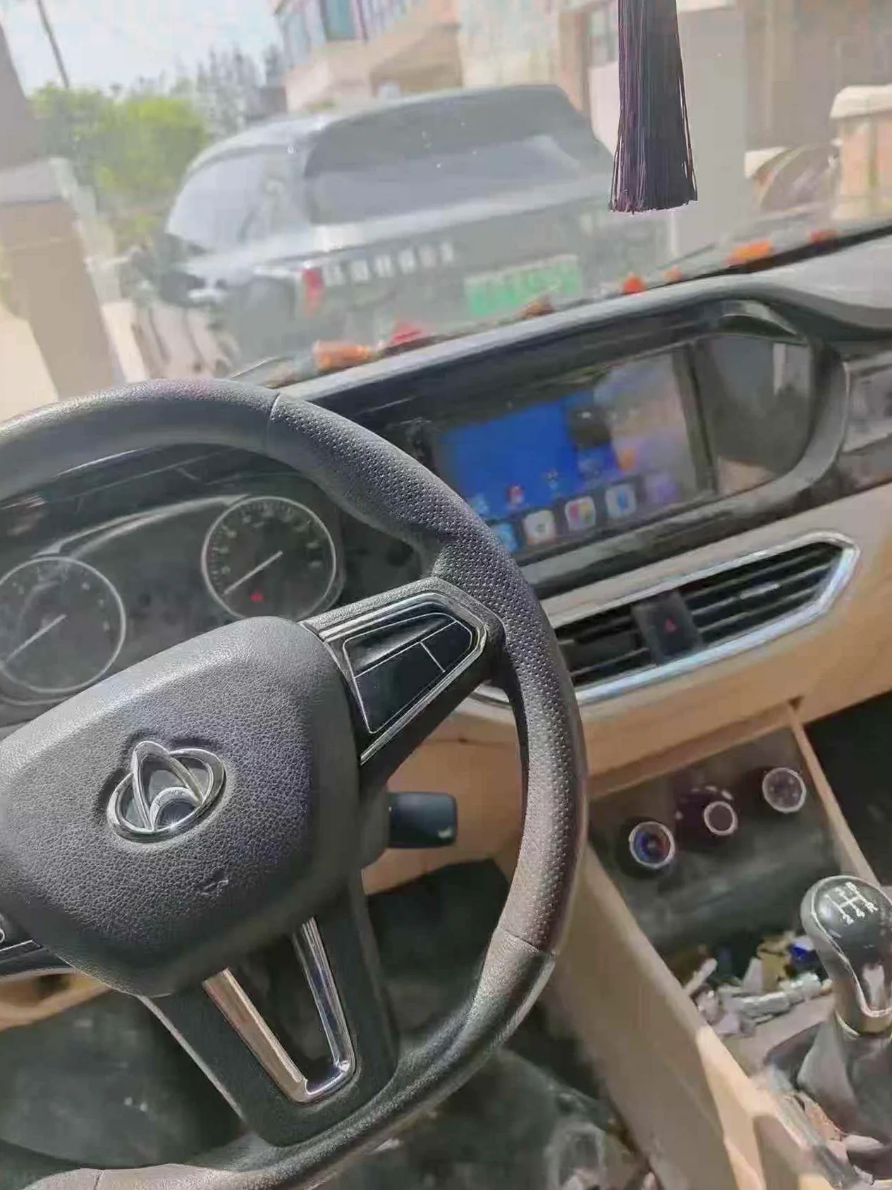 长安汽车跨越 后面外观一