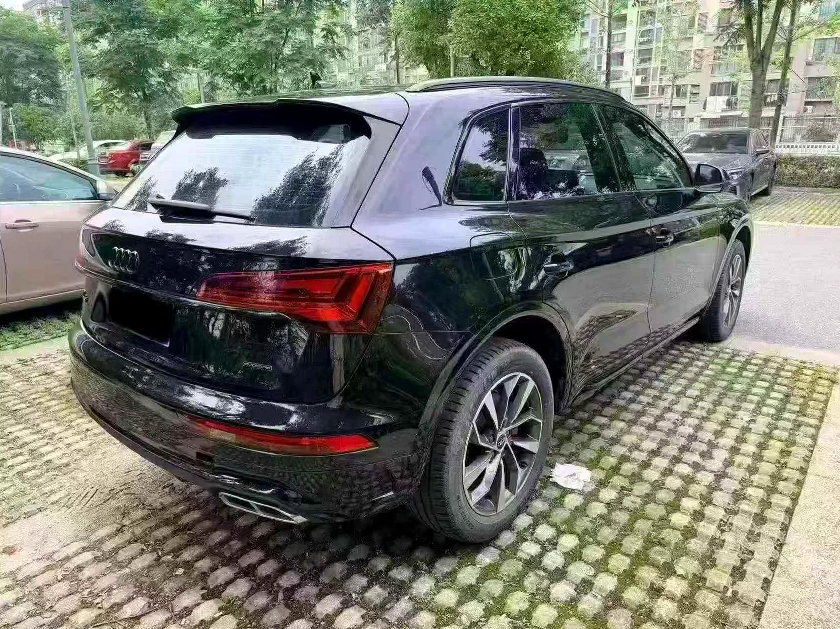 奥迪Q5 后面外观三