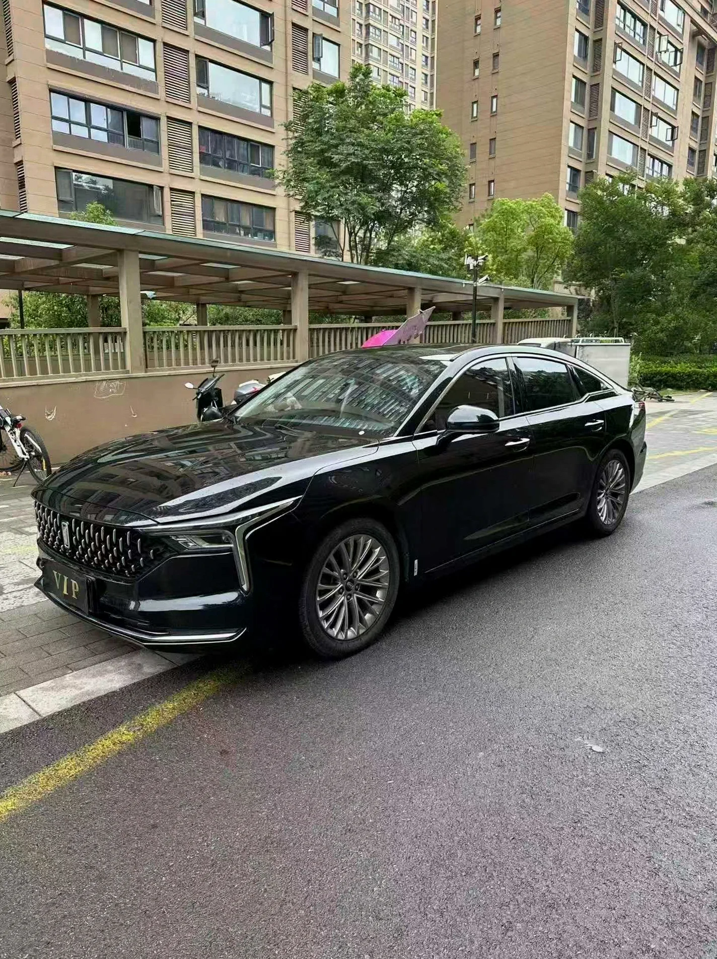奔腾B70 正面外观三