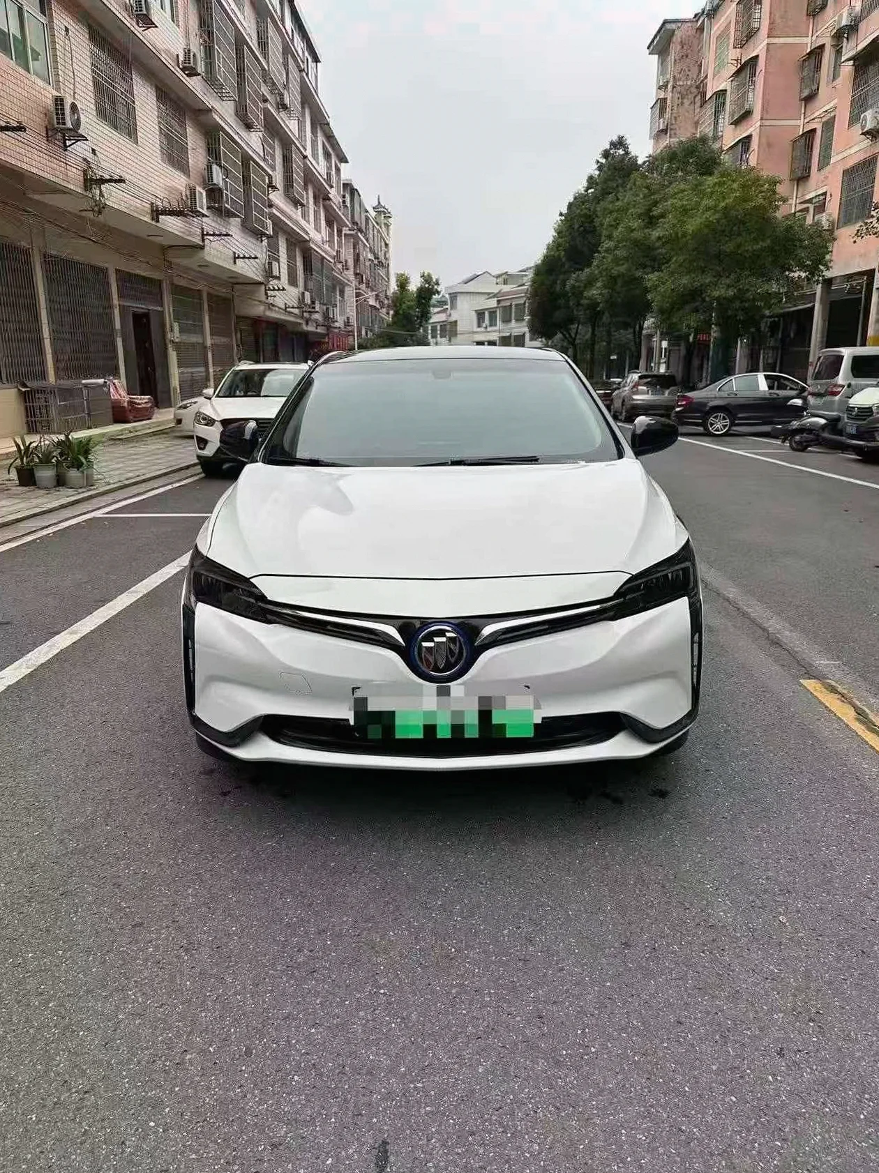 别克微蓝 正面外观二