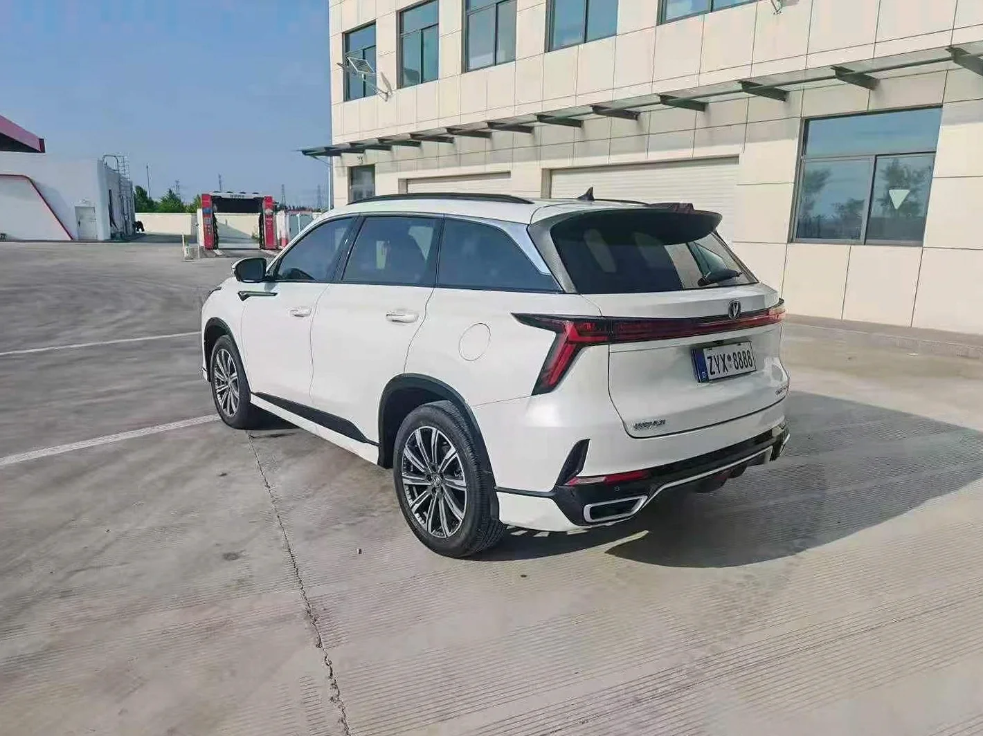 长安汽车CS75 后面外观三