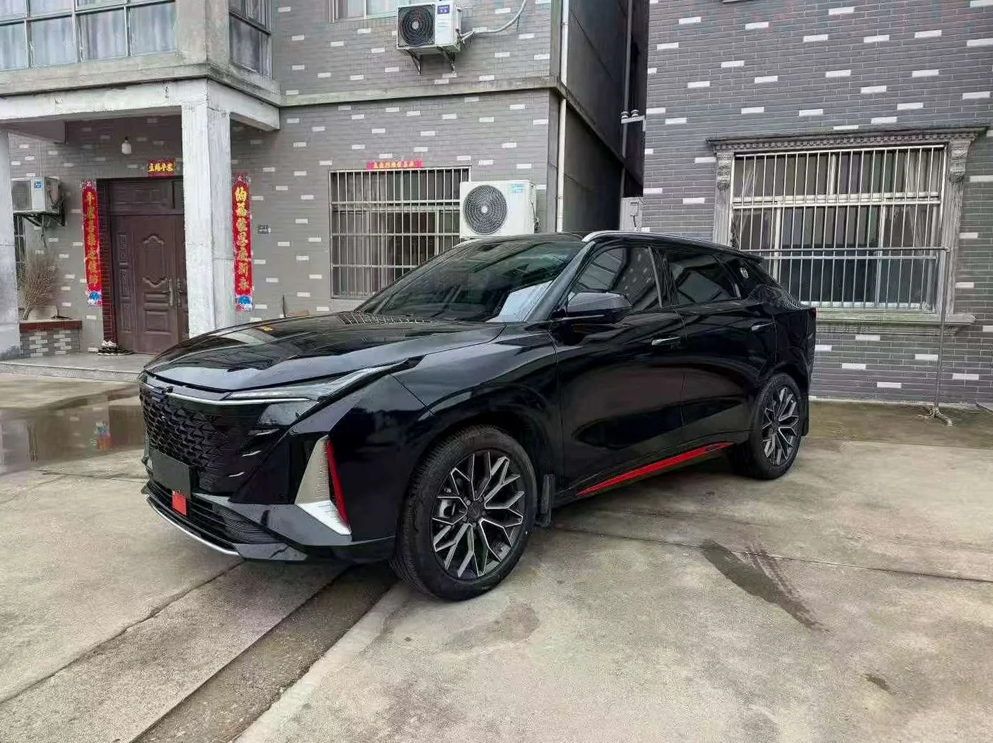 长安汽车欧尚 正面外观二