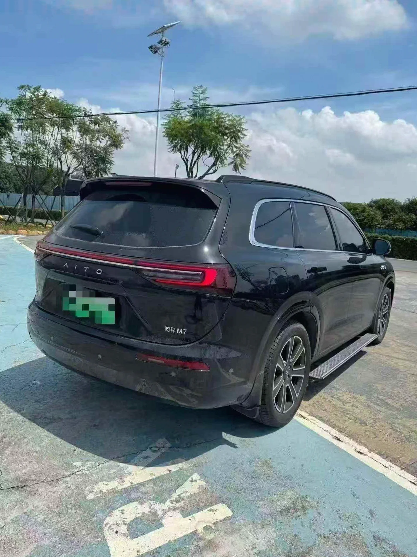 华为智选问界 驾驶室
