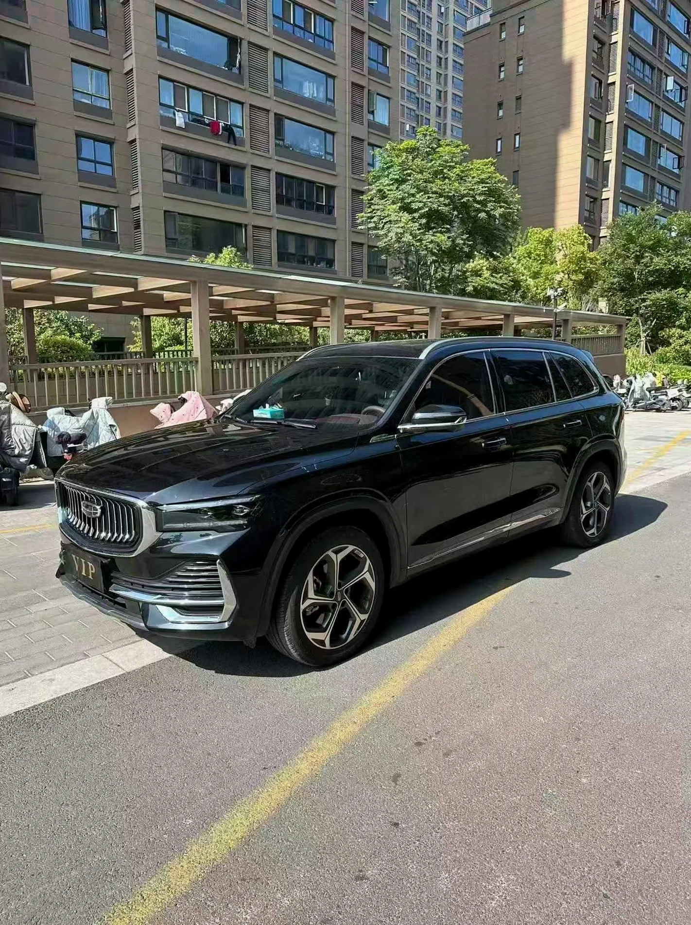 吉利星越 正面外观三