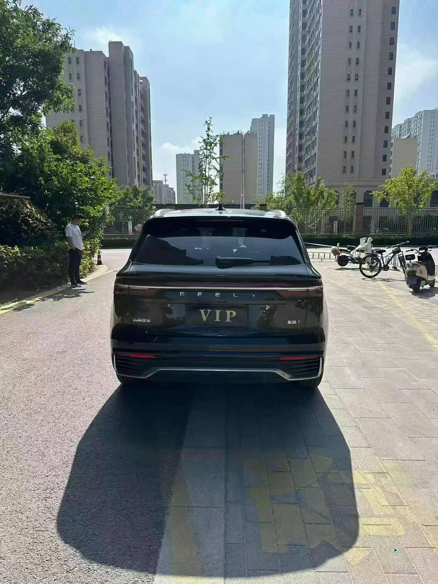 吉利星越 后面外观一
