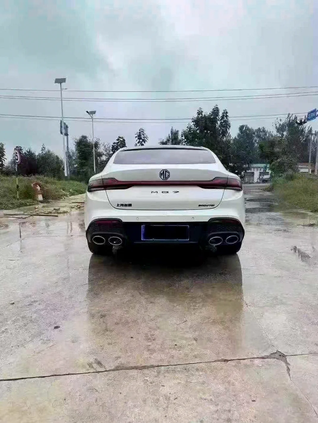 名爵7 后面外观一