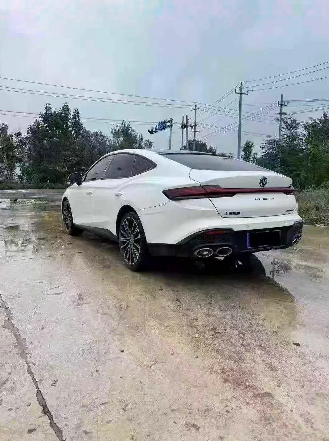 名爵7 后面外观二