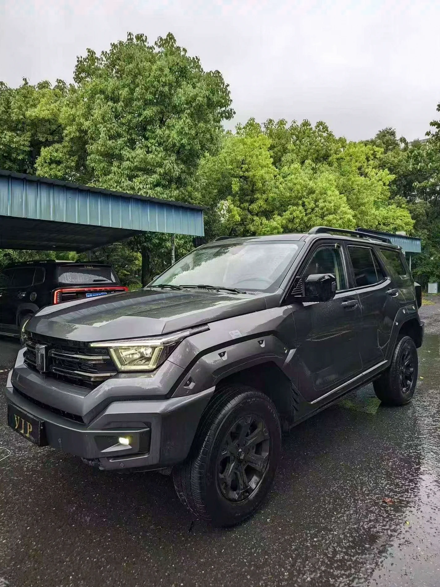 长城汽车坦克 正面外观三