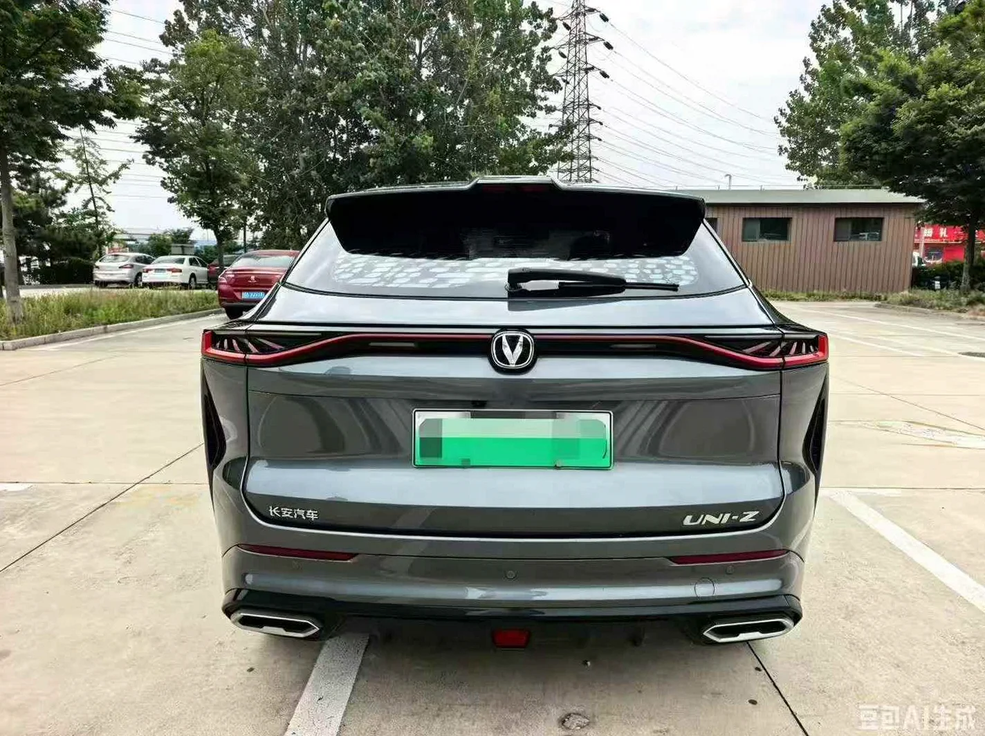 长安汽车UNI 后面外观一