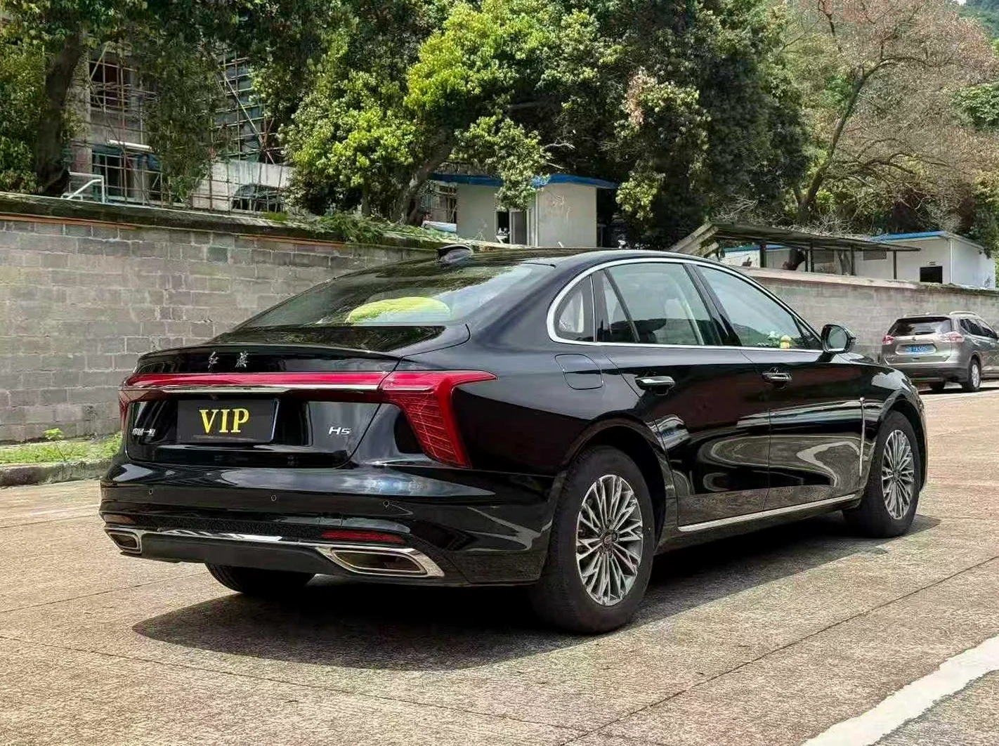 红旗H5 后面外观三