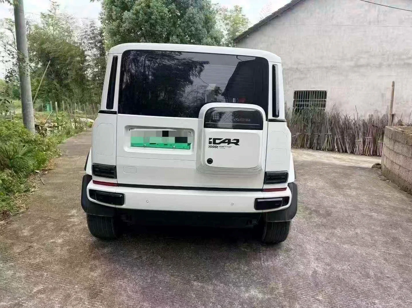 奇瑞ICAR 后面外观三