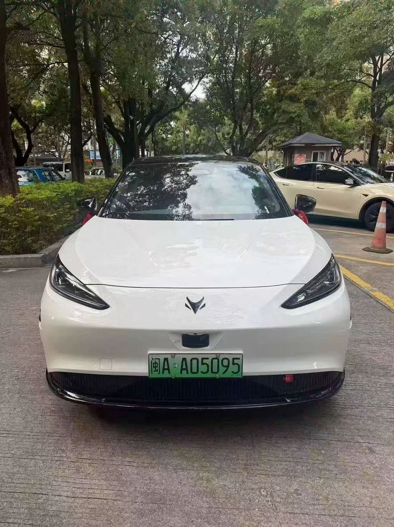 极狐汽车阿尔法 内饰后排