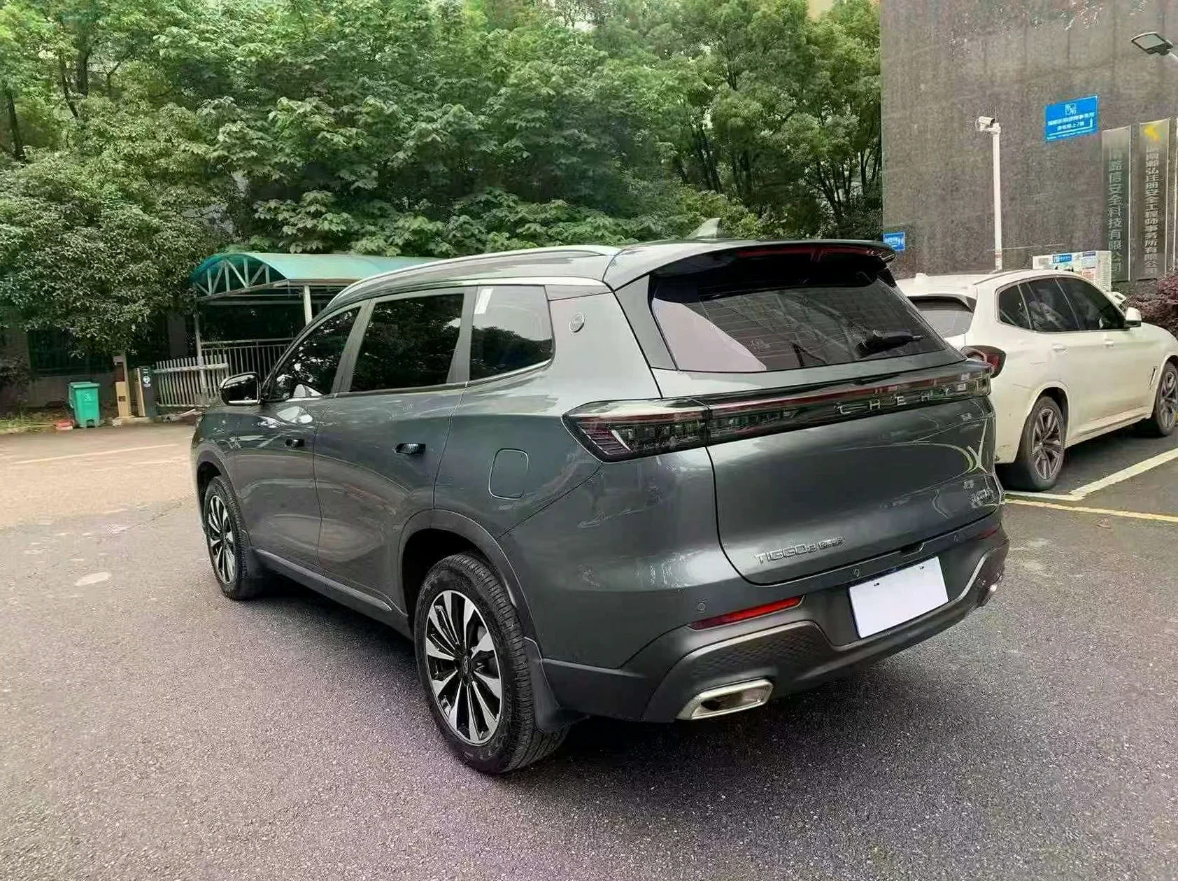 奇瑞瑞虎 后面外观三