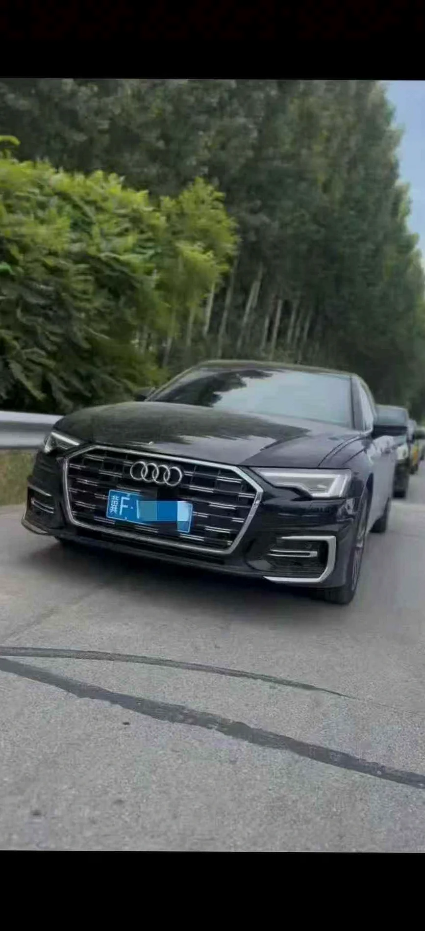 奥迪A6L 正面外观三