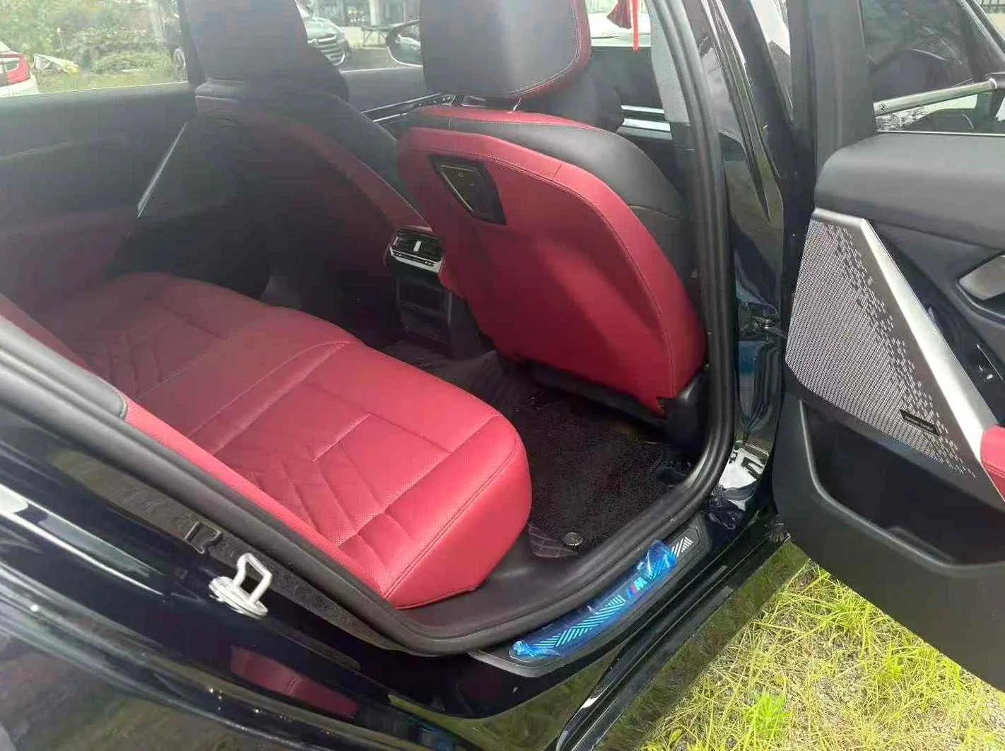 宝马5系 后面外观二