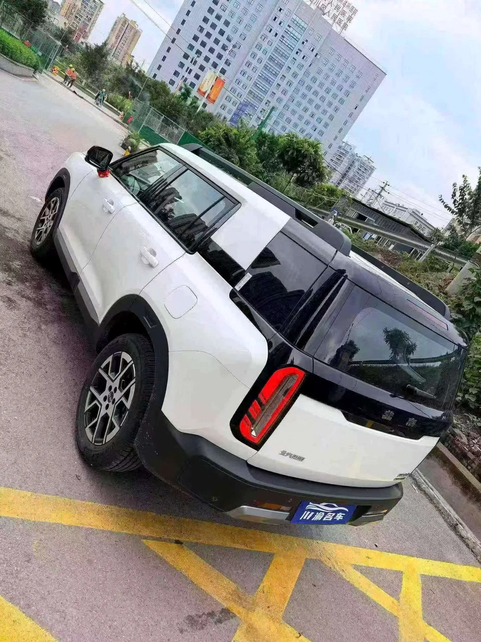 北京BJ30 后面外观三