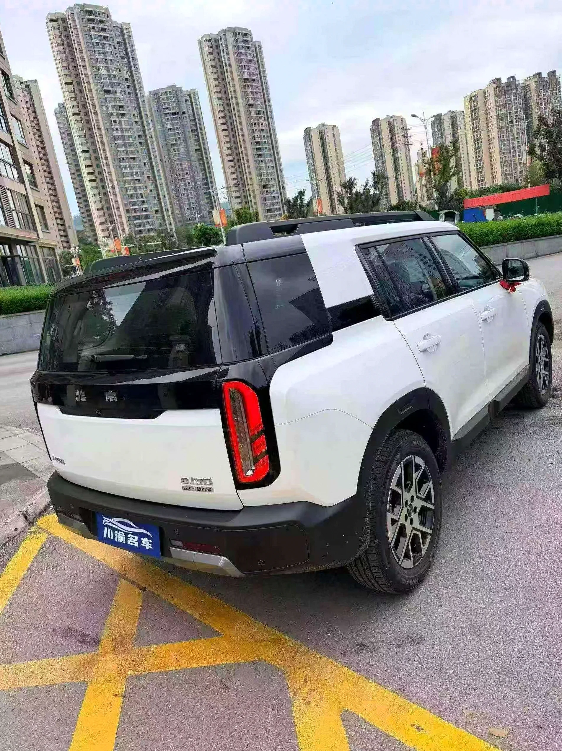 北京BJ30 后面外观二