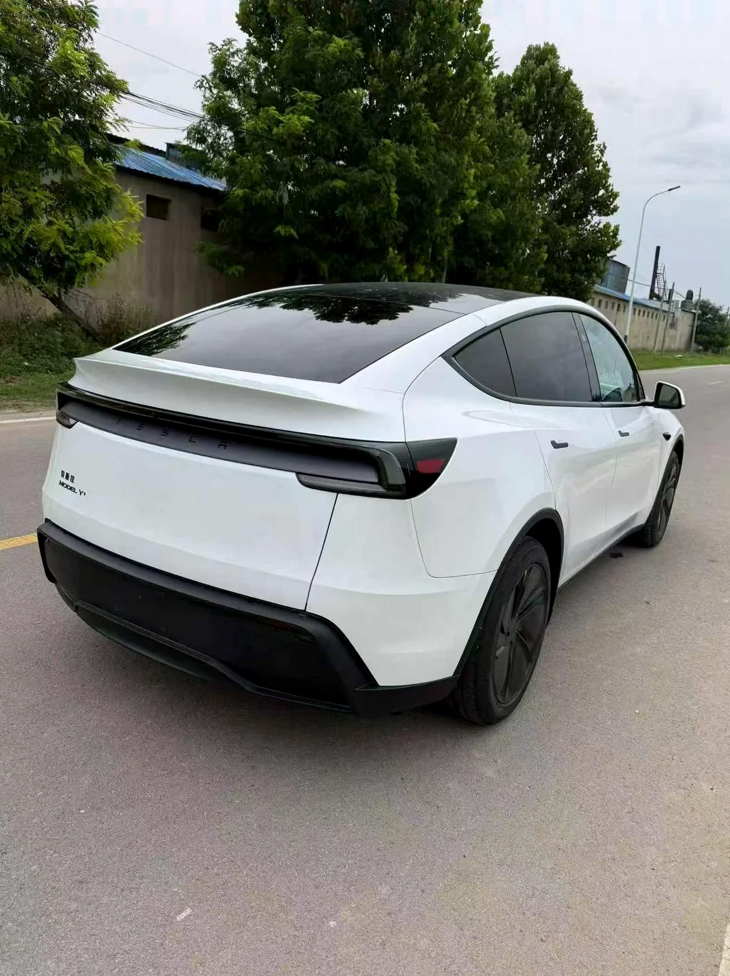 特斯拉MODEL 后面外观三