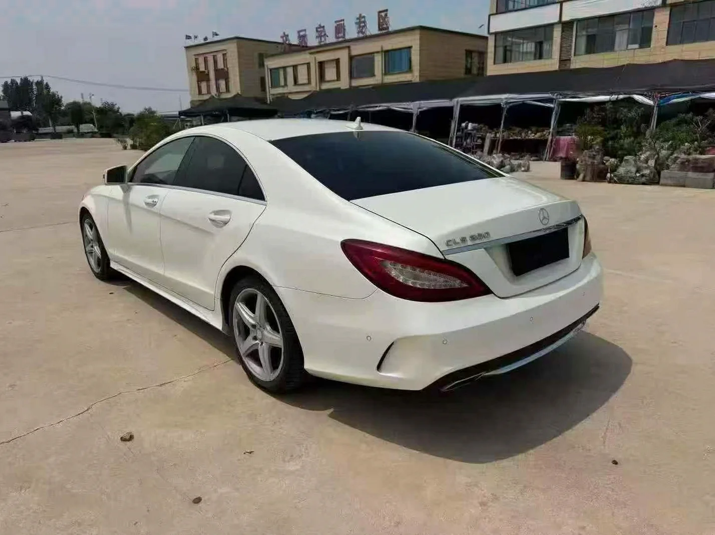 奔驰CLS 后面外观三